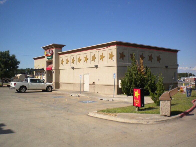 More Photos Of 2617 Oklahoma Ave, Woodward Fast Food For Lease