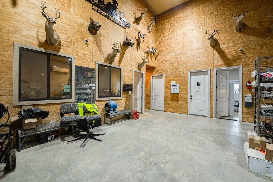 More Photos Of 11184 Dan Williams Ln, College Station Warehouse For Sale