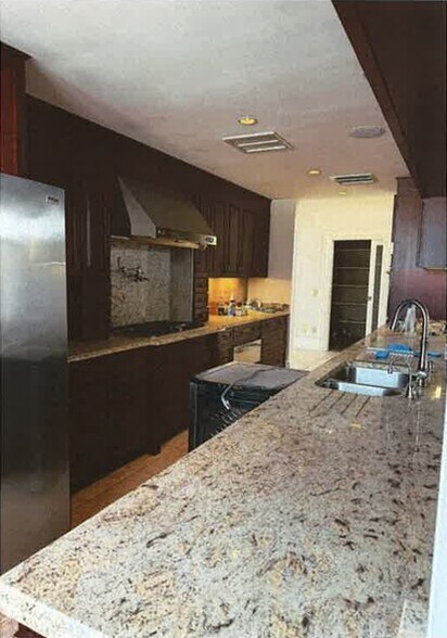 More Photos Of 945 Westminster St, Providence Light Manufacturing For Lease