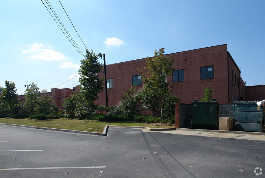 More Photos Of 690 Holcomb Bridge Rd, Roswell Unknown For Lease