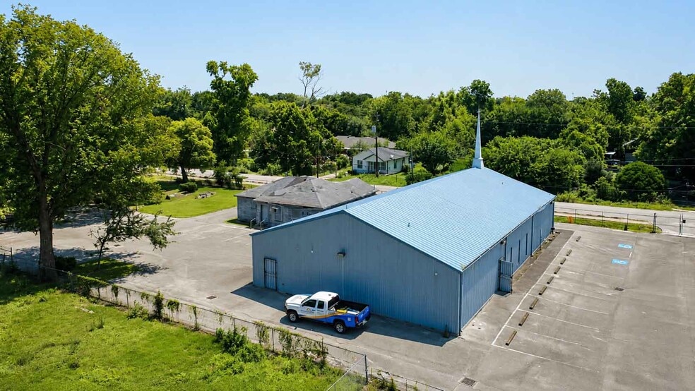 More Photos Of 3917 Wipprecht St, Houston Religious Facility For Sale