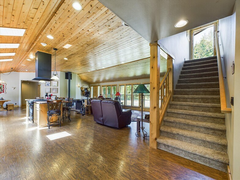 More Photos Of 595 Riverside Park Rd, Carlotta Land For Sale