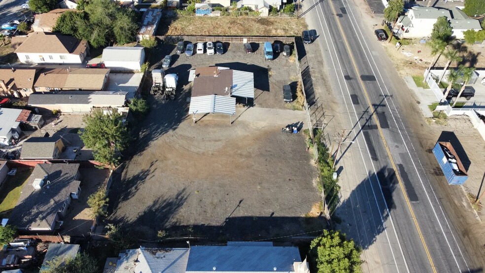 More Photos Of 24229 5th St, San Bernardino Distribution For Sale