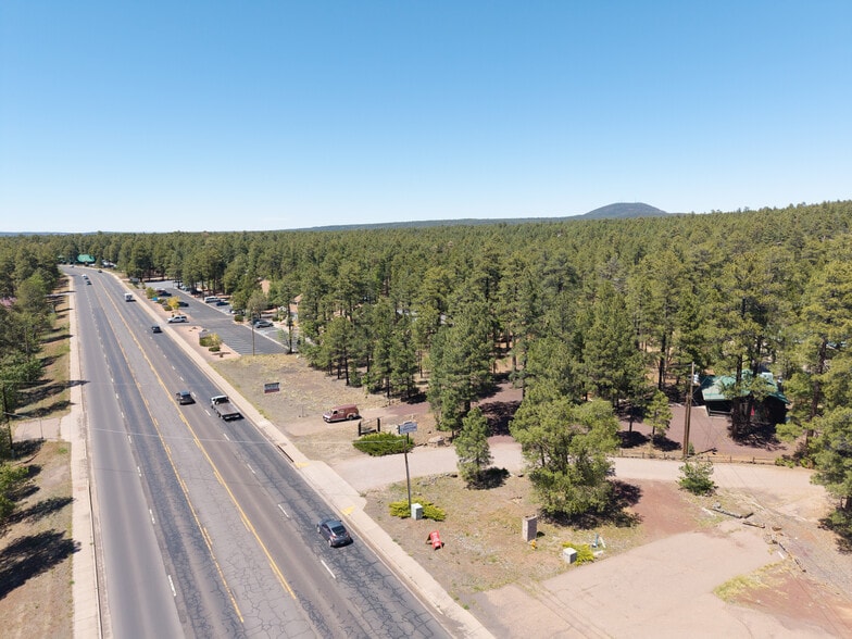 More Photos Of 182 White Mountain blvd, Lakeside General Retail For Sale