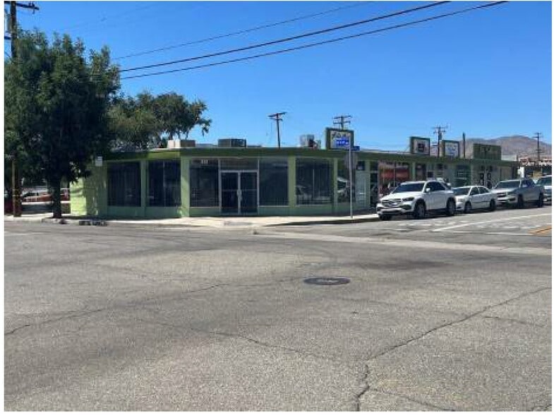 More Photos Of 38463 9th St E, Palmdale Storefront For Sale