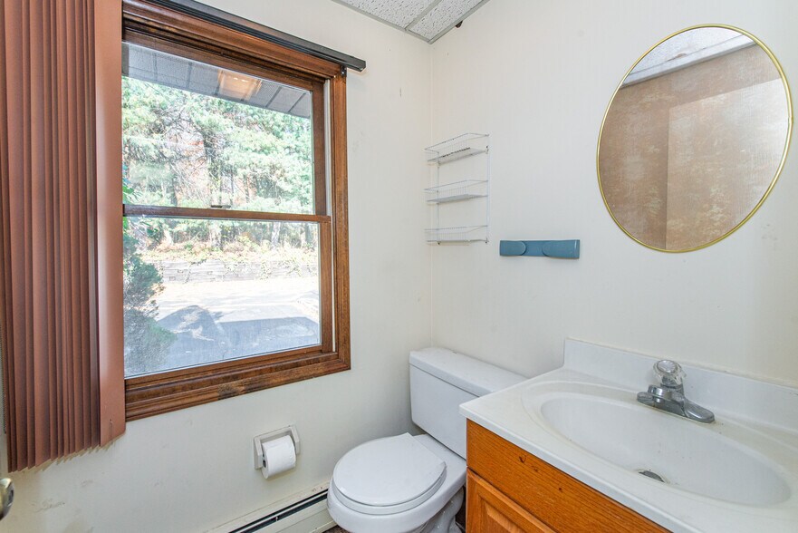More Photos Of 74 S Powder Mill Rd, Morris Plains Office Residential For Sale