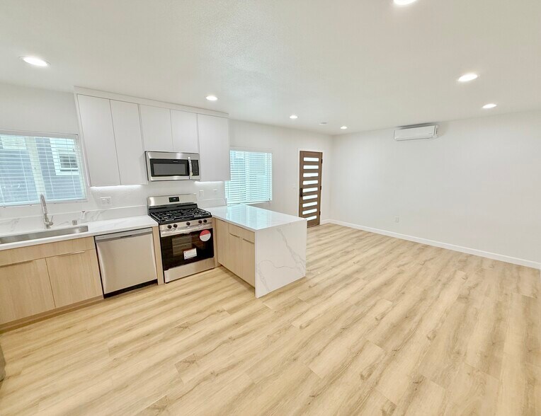 More Photos Of 825 Manhattan Ave, Hermosa Beach Apartments For Sale