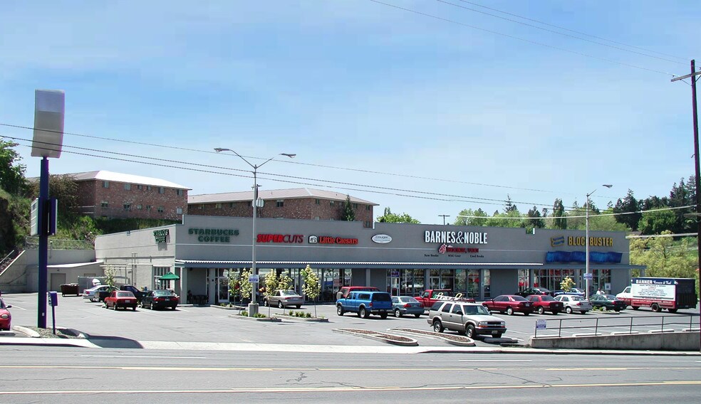 Primary Photo Of 395-425 NE Stadium Way, Pullman Freestanding For Lease