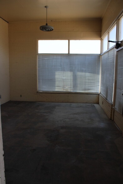 More Photos Of 361 Main Ave W, Twin Falls Freestanding For Sale