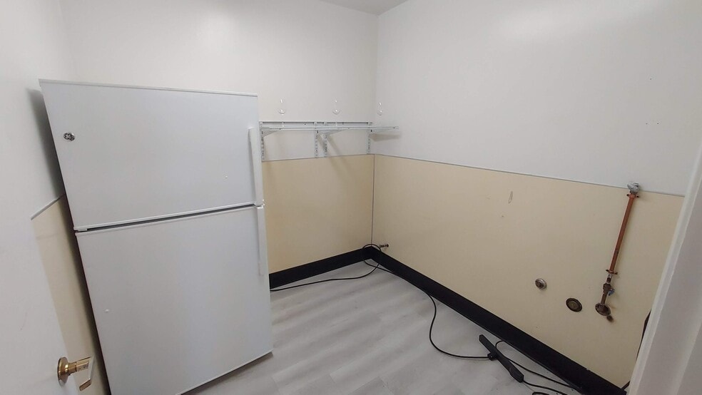 More Photos Of 29 Karen Rd, Belmont Industrial For Lease