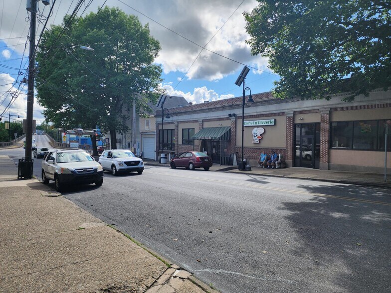 More Photos Of 601 Front St, Catasauqua Restaurant For Sale