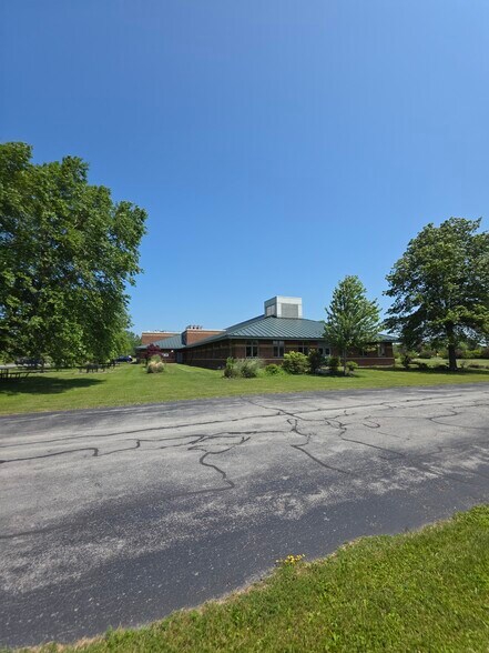 More Photos Of 4493 Walden Ave, Lancaster Office For Sale