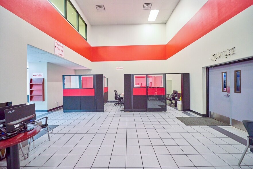 More Photos Of 1902 E Central Texas Expy, Killeen Auto Dealership For Sale