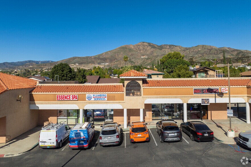 More Photos Of 3644-3694 E Highland Ave, Highland General Retail For Sale