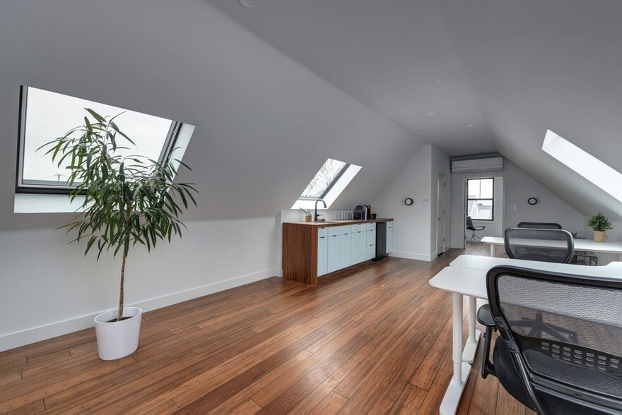 More Photos Of 5900 Detroit Ave, Cleveland Office For Lease