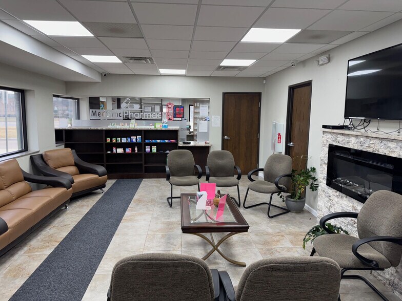 More Photos Of 8275 N Wayne Rd, Westland Storefront Retail Office For Lease