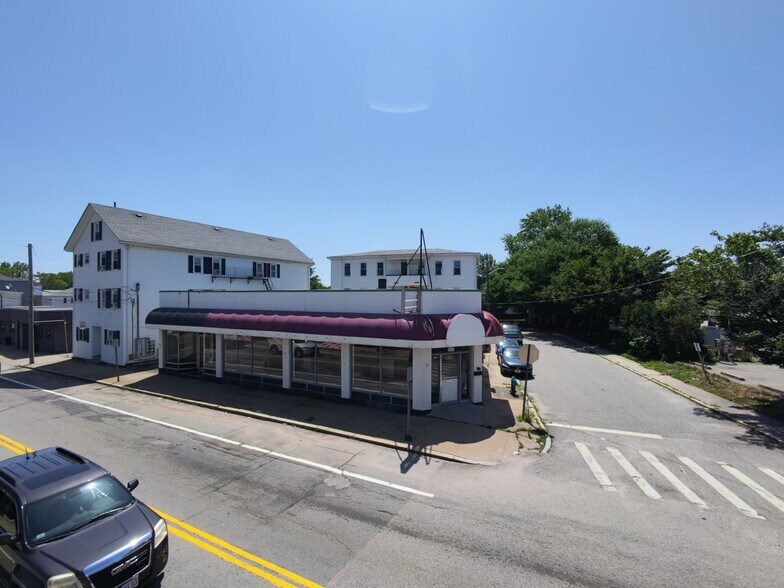 More Photos Of 1380 Plainfield St, Cranston General Retail For Lease