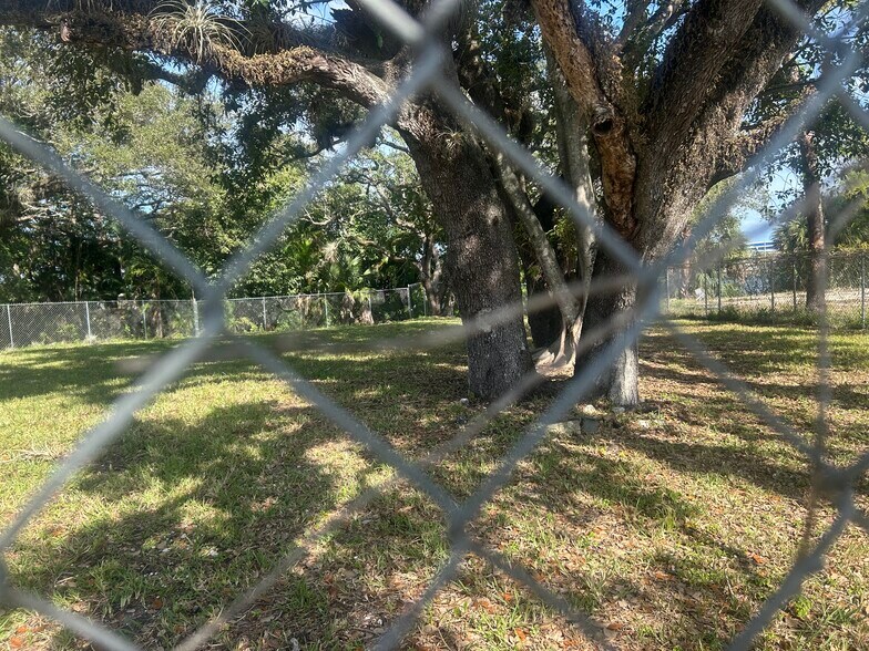 More Photos Of 2551 SW 36th St, Dania Beach Land For Sale