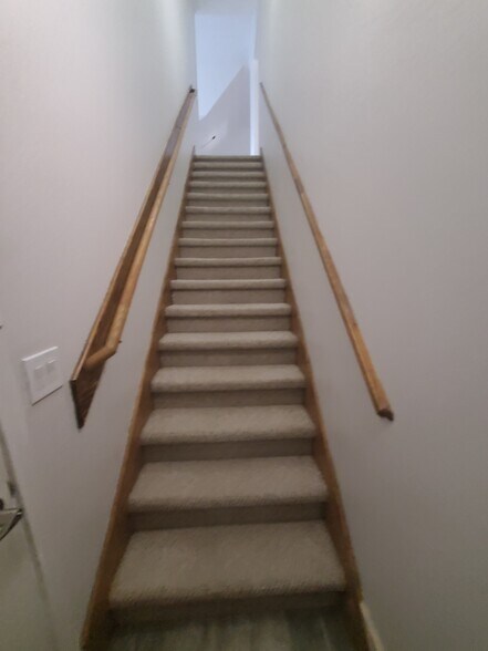 More Photos Of 1700 FM 517 Rd E, Dickinson Loft Creative Space For Lease