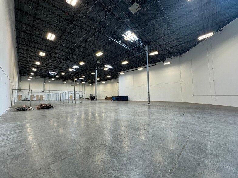 More Photos Of 6021 Badura Ave, Las Vegas Warehouse For Lease