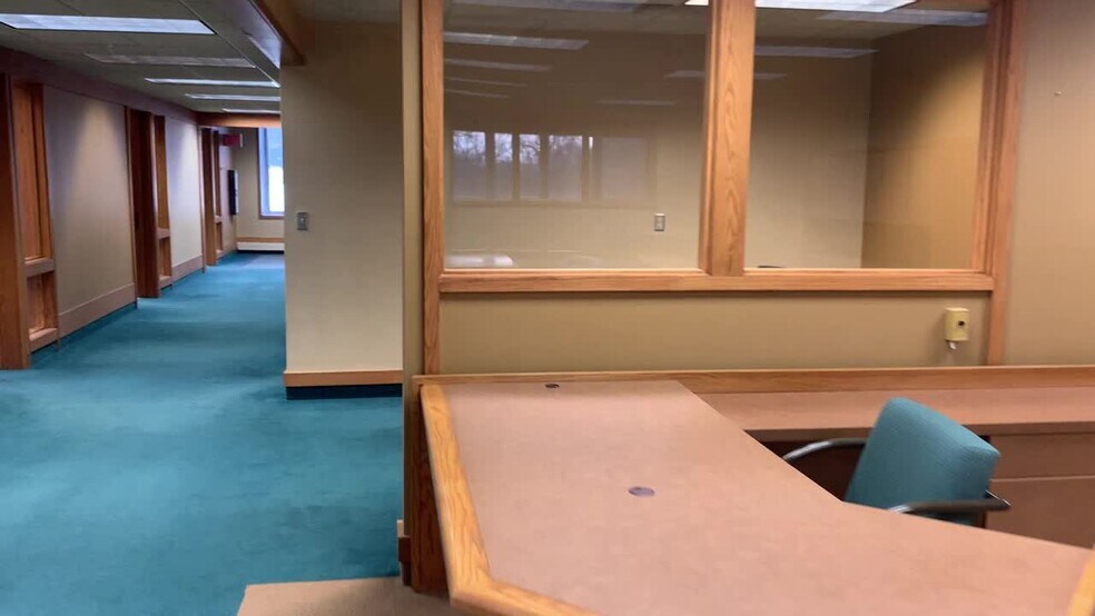 More Photos Of 101 S 1st St, Montevideo Office Residential For Lease