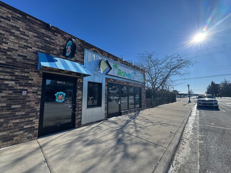 More Photos Of 14 N College Ave, Saint Joseph Storefront For Sale