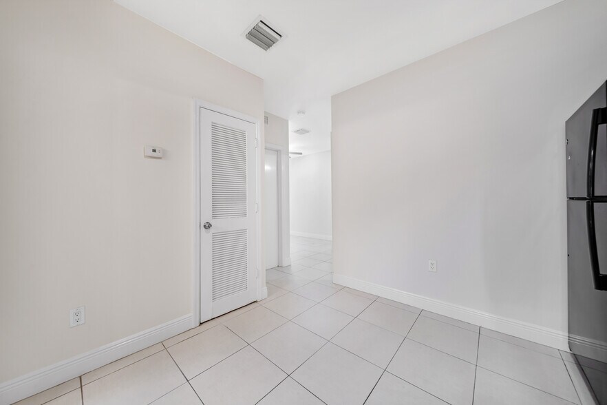 More Photos Of 931 SW 3rd St, Miami Apartments For Sale