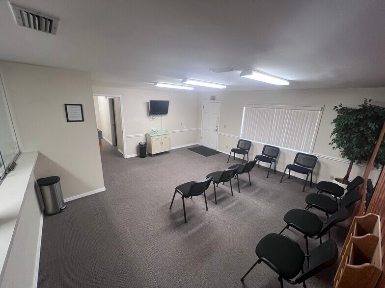 More Photos Of 420 NE Santa Fe Blvd, High Springs Medical For Lease