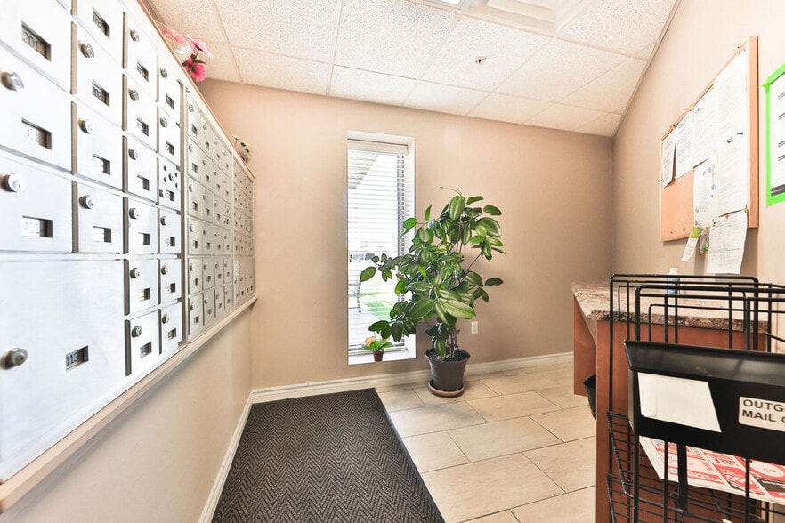More Photos Of 1489 Upper Gage Av, Hamilton Apartments For Sale