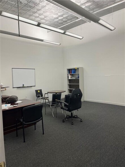 More Photos Of 109 7th St, Saint Joseph Office For Sale