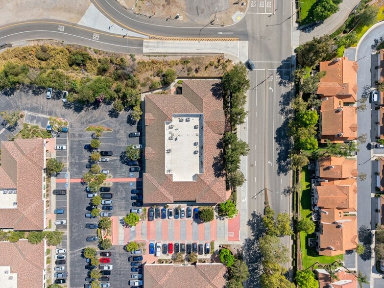 More Photos Of 815 Camarillo Springs Rd, Camarillo Office For Sale