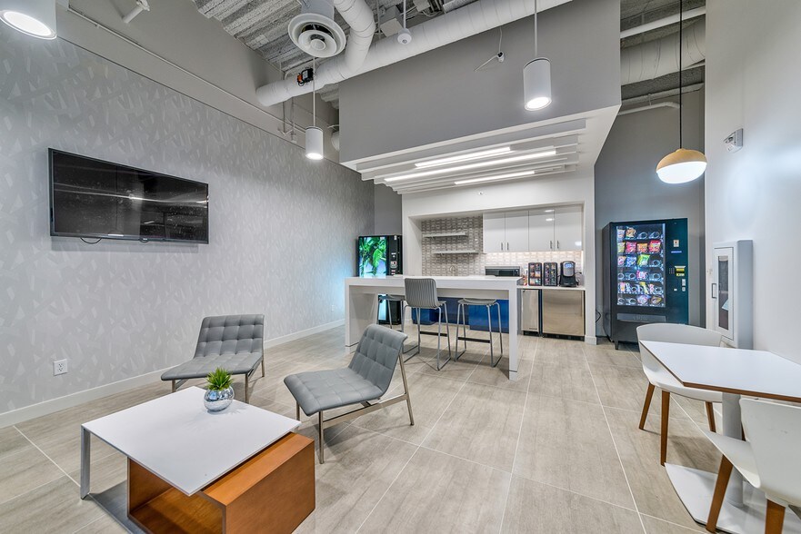 More Photos Of 5601 Democracy Dr, Plano Office For Lease