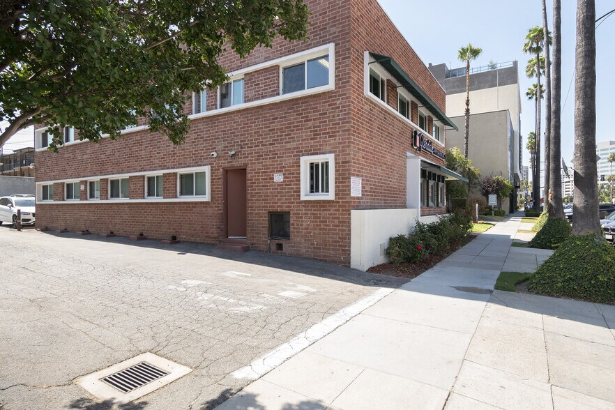 More Photos Of 1122 N Brand Blvd, Glendale Medical For Lease