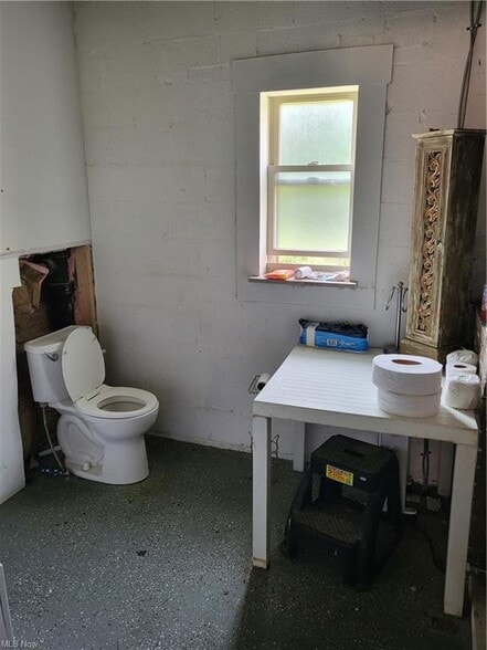 More Photos Of 400 Sixth St, Lorain Religious Facility For Sale