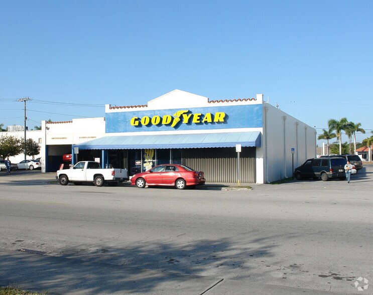 Primary Photo Of 406 Washington Ave, Homestead Auto Repair For Sale