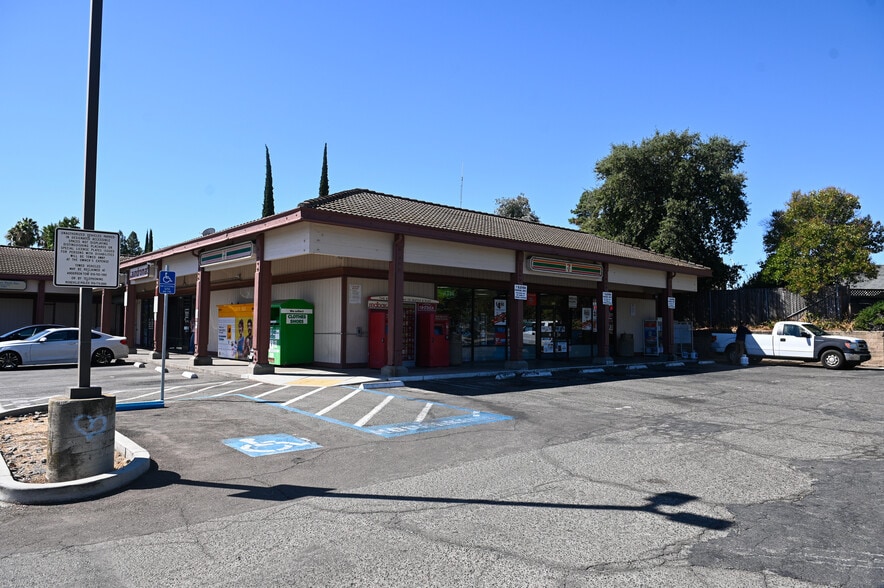 More Photos Of 500 Cirby Way, Roseville General Retail For Sale