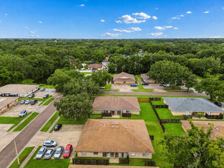 More Photos Of 3132 Bloomingdale Villas Ct, Brandon Apartments For Sale