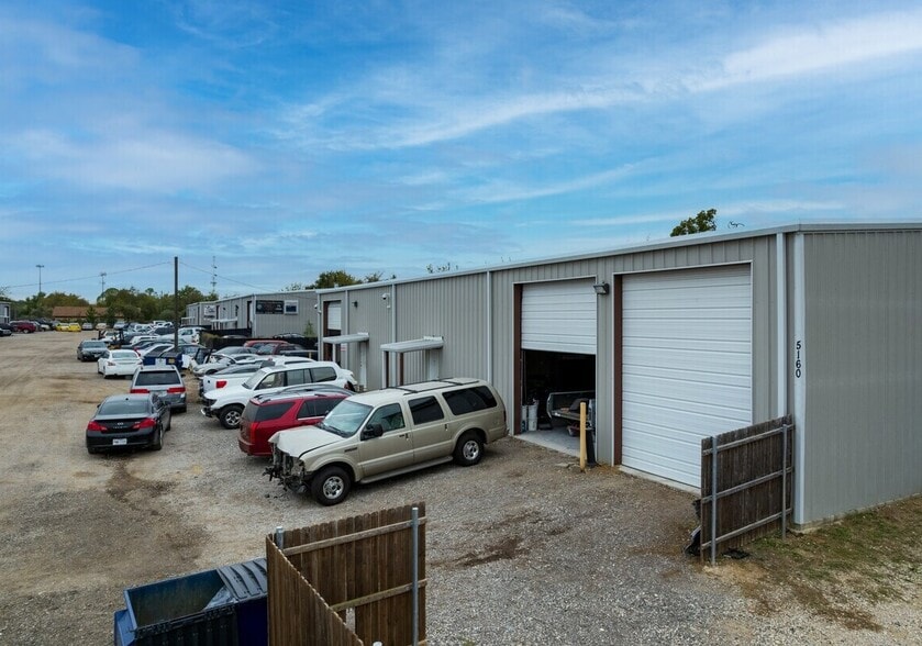More Photos Of 5160-5170 Lemons Rd, Fort Worth Warehouse For Lease