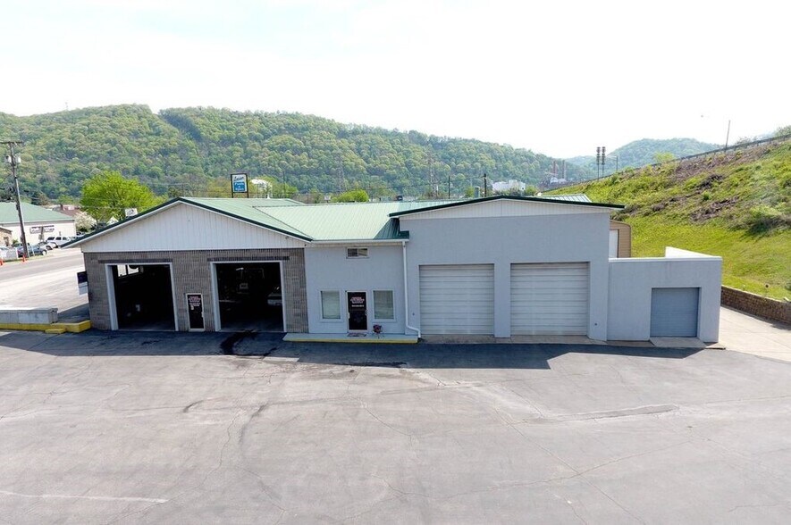 More Photos Of 9917 Maccorkle Ave, Charleston Auto Repair For Lease