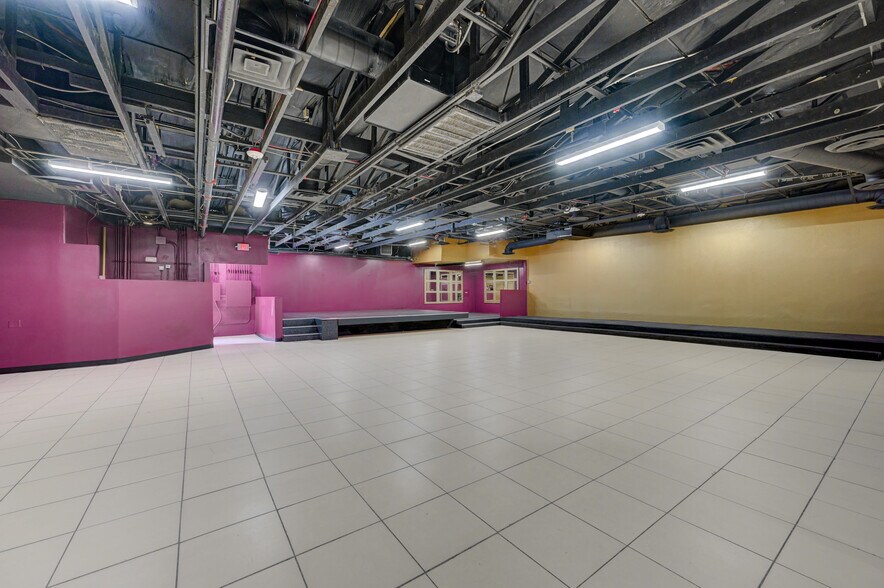 More Photos Of 2100 Fremont St, Las Vegas Restaurant For Lease