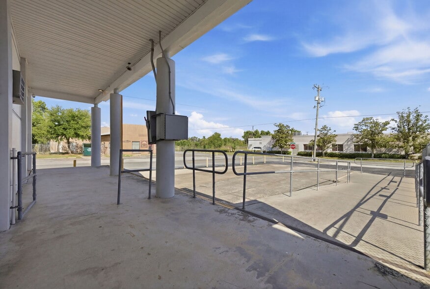 More Photos Of 433 SW 10th St, Ocala Medical For Sale