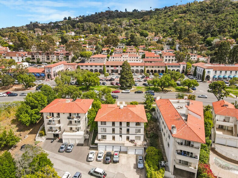 More Photos Of 229 Palos Verdes Dr W, Palos Verdes Estates Multifamily For Sale