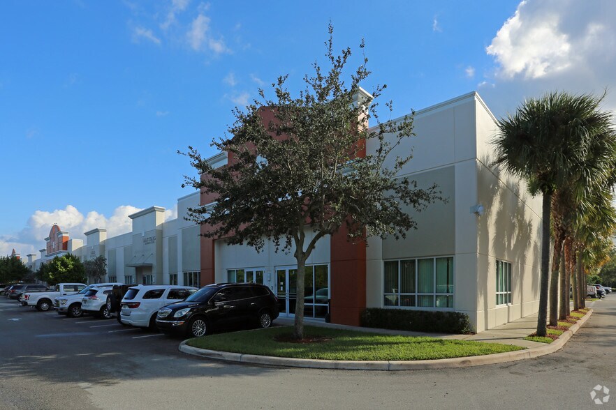 More Photos Of 2253 Vista Pky, West Palm Beach Unknown For Lease