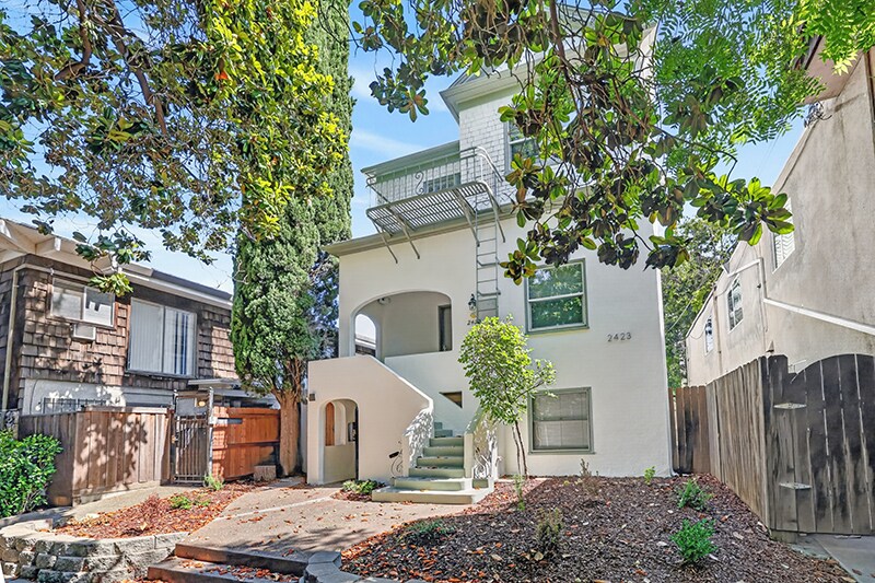 More Photos Of 2423 L St, Sacramento Apartments For Sale
