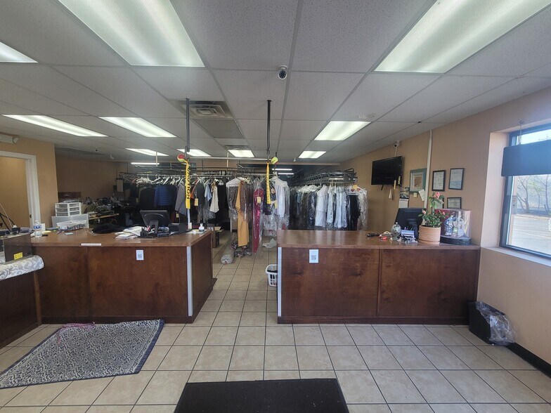 More Photos Of 3171 S 76th St, Milwaukee General Retail For Sale