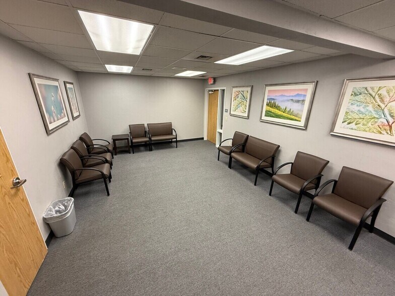 More Photos Of 6900 NW 9th Blvd, Gainesville Medical For Sale