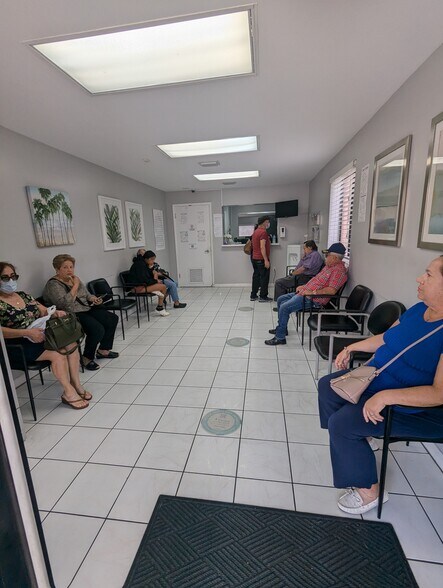 More Photos Of 250 SW 42nd Ave, Coral Gables Medical For Sale