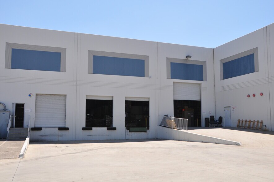 More Photos Of 2800 Casitas Ave, Los Angeles Manufacturing For Lease