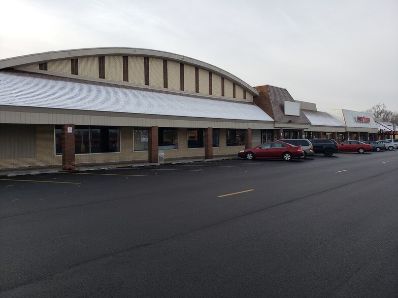 More Photos Of 3114-3134 11th St, Rockford Unknown For Sale