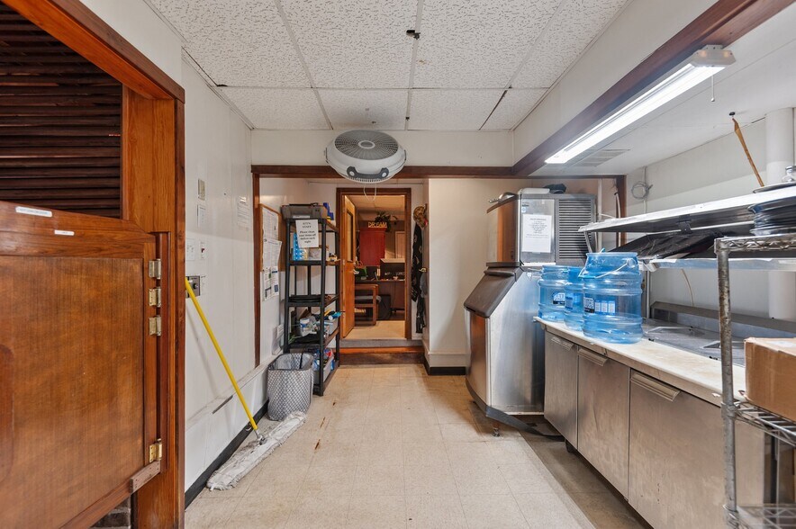 More Photos Of 226 Pamlico St, Belhaven Restaurant For Sale